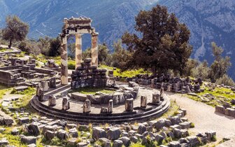 Letecký poznávací zájazd,  Okruh Gréckom a Sarónske ostrovy, Delfy