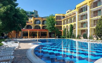 Hotel Yavor Palace - bazén - letecký a autobusový zájazd CK Turancar - Bulharsko, Slnečné pobrežie  Hotel Yavor Palace - bazén - letecký a autobusový zájazd CK Turancar - Bulharsko, Slnečné pobrežie