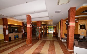 Hotel Yavor Palace - recepcia - letecký a autobusový zájazd CK Turancar - Bulharsko, Slnečné pobrežie  Hotel Yavor Palace - recepcia - letecký a autobusový zájazd CK Turancar - Bulharsko, Slnečné pobrežie
