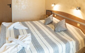 Zeus - izba - letecký a autobusový zájazd CK Turancar - Bulharsko, Pomorie