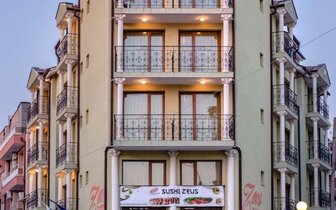Zeus - hotel - letecký a autobusový zájazd CK Turancar - Bulharsko, Pomorie