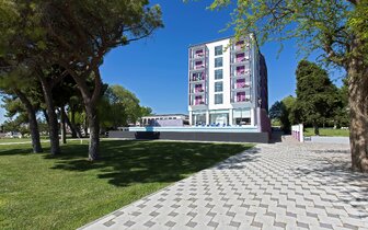 Hotel Adriatic - zájazd CK Turancar - Chorvátsko - Biograd na Moru