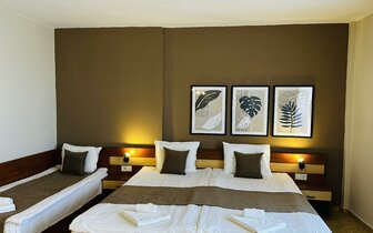 Hotel Queen Nelly - izba - letecký a autobusový zájazd CK Turancar - Bulharsko , Primorsko Hotel Queen Nelly - izba - letecký a autobusový zájazd CK Turancar - Bulharsko , Primorsko