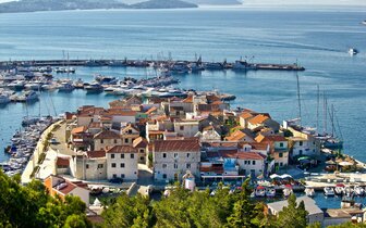 Hotel Nikola - mesto - autobusový zájazd CK Turancar - Chorvátsko, Vodice Hotel Nikola - mesto - autobusový zájazd CK Turancar - Chorvátsko, Vodice