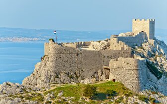 hotel Brzet - pevnosť Starigrad - autobusový zájazd CK Turancar - Chorvátsko, Omiš hotel Brzet - pevnosť Starigrad - autobusový zájazd CK Turancar - Chorvátsko, Omiš
