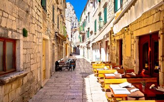 hotel Brzet - mesto Omiš - autobusový zájazd CK Turancar - Chorvátsko, Omiš hotel Brzet - mesto Omiš - autobusový zájazd CK Turancar - Chorvátsko, Omiš