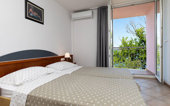 hotel Brzet  - izba - autobusový zájazd CK Turancar - Chorvátsko, Omiš hotel Brzet  - izba - autobusový zájazd CK Turancar - Chorvátsko, Omiš