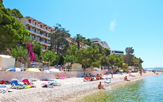 hotel Aurora - pláž - autobusový zájazd CK Turancar - Chorvátsko, Podgora hotel Aurora - pláž - autobusový zájazd CK Turancar - Chorvátsko, Podgora