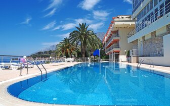 hotel Aurora - vonkajší bazén - autobusový zájazd CK Turancar - Chorvátsko, Podgora hotel Aurora - vonkajší bazén - autobusový zájazd CK Turancar - Chorvátsko, Podgora