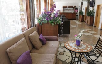 hotel Palma - recepcia - autobusový zájazd CK Turancar - Chorvátsko - Makarska