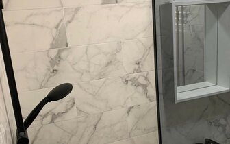 Vila Dalmacija - Makarska - kúpeľňa - autobusový zájazd CK Turancar - Chorvátsko, Makarska