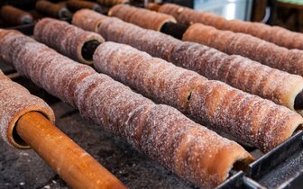 CK Tuancar, autobusový poznávací zájazd, Predvianočná Praha, trdelník