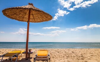 Hotel Sun Beach - pláž - letecký zájazd CK Turancar - Grécko, Olympská riviéra, Platamonas Hotel Sun Beach - pláž - letecký zájazd CK Turancar - Grécko, Olympská riviéra, Platamonas