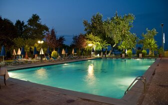Hotel Sun Beach - bazén - letecký zájazd CK Turancar - Grécko, Olympská riviéra, Platamonas Hotel Sun Beach - bazén - letecký zájazd CK Turancar - Grécko, Olympská riviéra, Platamonas