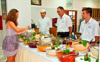 Hotel Sun Beach - reštaurácia - letecký zájazd CK Turancar - Grécko, Olympská riviéra, Platamonas Hotel Sun Beach - reštaurácia - letecký zájazd CK Turancar - Grécko, Olympská riviéra, Platamonas