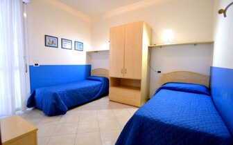 Rezidencia RIOMAR Bibione Spiaggia, zájazdy autobusovou a individuálnou dopravou CK TURANCAR typ C