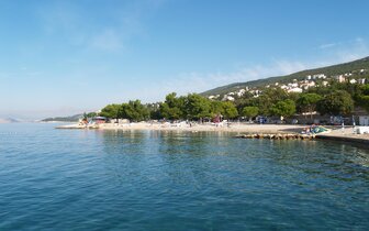 Holiday Resort Ad Turres - pláž - autobusový zájazd CK Turancar - Chorvátsko, Kvarner, Crikvenica