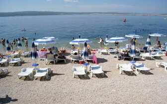 Holiday Resort Ad Turres - pláž - autobusový zájazd CK Turancar - Chorvátsko, Kvarner, Crikvenica