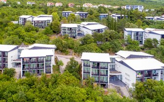 Holiday Resort Ad Turres - pavilóny - autobusový zájazd CK Turancar - Chorvátsko, Kvarner, Crikvenica