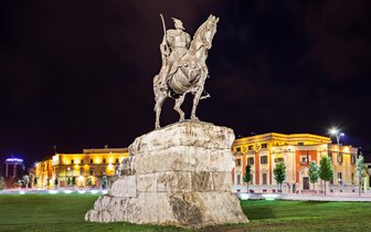 CK Turancar, letecký poznávací zájazd, Albánsko, Tirana, Skanderbeg