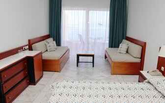 Hotel Sunshine Club - izba - letecký zájazd CK Turancar - Korfu, Nissaki Hotel Sunshine Club - izba - letecký zájazd CK Turancar - Korfu, Nissaki