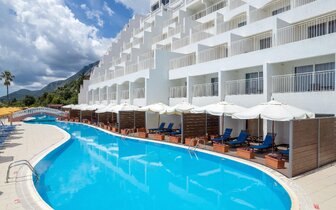 Hotel Sunshine Club - bazén - letecký zájazd CK Turancar - Korfu, Nissaki Hotel Sunshine Club - bazén - letecký zájazd CK Turancar - Korfu, Nissaki