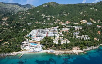 Hotel Sunshine Club - pláž - letecký zájazd CK Turancar - Korfu, Nissaki Hotel Sunshine Club - pláž - letecký zájazd CK Turancar - Korfu, Nissaki