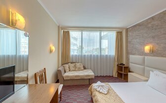 Hotel Kamenec Kiten - izba bez balkóna - letecký a autobusový zájazd CK Turancar - Bulharsko, Kiten Hotel Kamenec Kiten - izba bez balkóna - letecký a autobusový zájazd CK Turancar - Bulharsko, Kiten