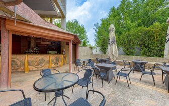 Hotel Kamenec Kiten - bazén - letecký a autobusový zájazd CK Turancar  - Bulharsko, Kiten Hotel Kamenec Kiten - bazén - letecký a autobusový zájazd CK Turancar  - Bulharsko, Kiten