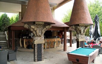 Hotel Kamenec Kiten - bar - letecký a autobusový zájazd CK Turancar - Bulharsko, Kiten Hotel Kamenec Kiten - bar - letecký a autobusový zájazd CK Turancar - Bulharsko, Kiten