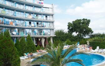 Hotel Kamenec Kiten - bazén - letecký a autobusový zájazd CK Turancar - Bulharsko, Kiten Hotel Kamenec Kiten - bazén - letecký a autobusový zájazd CK Turancar - Bulharsko, Kiten