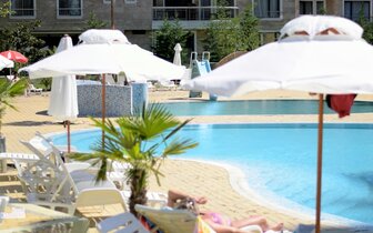 Hotel Kamenec - bazén - letecký a autobusový zájazd CK Turancar - Bulharsko, Nesebar Hotel Kamenec - bazén - letecký a autobusový zájazd CK Turancar - Bulharsko, Nesebar