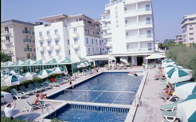 Hotel Heron v Lido di Jesolo, zájazdy autobusovou a individuálnou dopravou CK TURANCAR