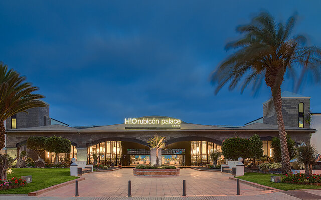 H10 Rubicon Palace - vstup do hotela - letecký zájazd CK Turancar - Lanzarote, Playa Blanca