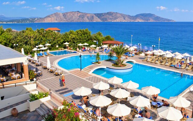 Hotel Hydramis Palace-bazén-letecký zájazd CK Turancar-Kréta-Kavros