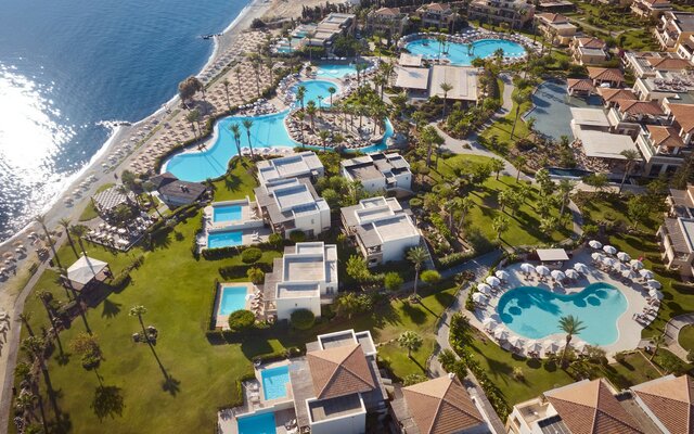 Grecotel Lux Me Kos - pohľad na hotel a bazén - letecky zájazd CK Turancar - Psalidi, Kos