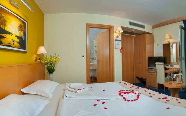 Hotel Saudade - zájazd CK Turancar - Chorvátsko - Makarska 