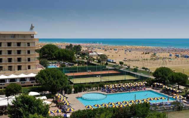 Hotel Excelsior - zájazd CK Turancar - Taliansko - Bibione