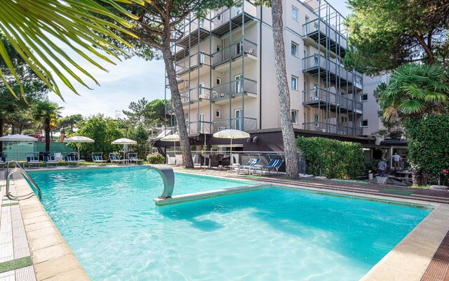 Hotel Martini - zájazd CK Turancar - Taliansko - Lignano