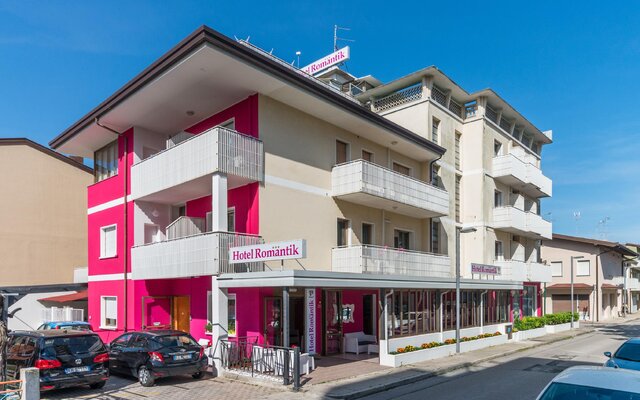 Hotel Romantik - zájazd CK Turancar - Taliansko - Lignano