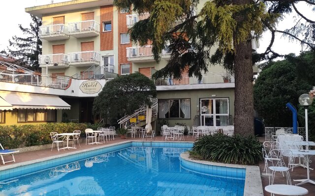 Hotel Bergamo Mare - zájazd CK Turancar - Taliansko - San Bartolomeo al Mare
