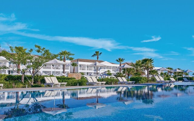 Sandy Beach – hotel – letecký zájazd CK Turancar – Cyprus, Larnaca 