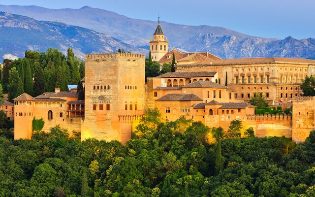CK Turancar, Letecký poznávací zájazd, Španielsko,Andalúzia - križovatka kultúr, Alhambra