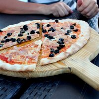 Rezidencia Oltremare - pizza - zájazd vlastnou dopravou CK Turancar - Taliansko - San Benedetto del Tronto - Palmová riviéra