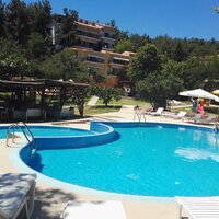 Rodon hotel -bazén -letecký zájazd CK Turancar (Thasos,Tripiti)