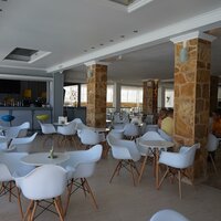 Hotel Mimosa - restaurácia - letecké zájazdy CK Turancar - Korfu, Sidari