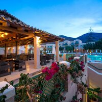 Grécko - Kréta - Hotel Silva beach-bazén-reštaurácia