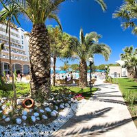 Hotel Batihan - cesta na pláž - letecký zájazd CK Turancar - Turecko, Kusadasi