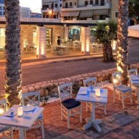 Hotel Eri Beach & Village - centrum - letecký zájazd CK Turancar - Kréta, Hersonissos