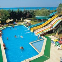 Hotel Grand Kaptain - bazén - letecký zájazd CK Turancar - Turecko, Alanya